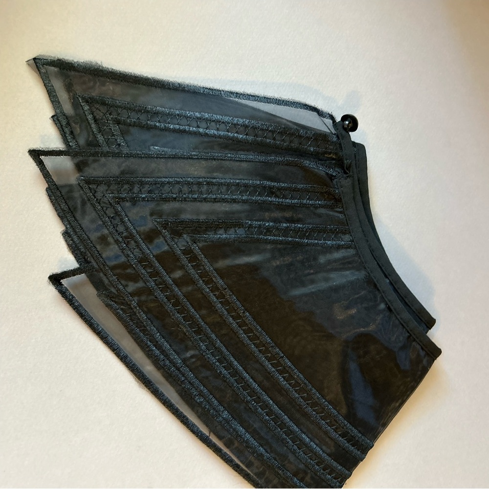 Anthropologie Black Detachable Pointed Collar - Picture 2 of 3
